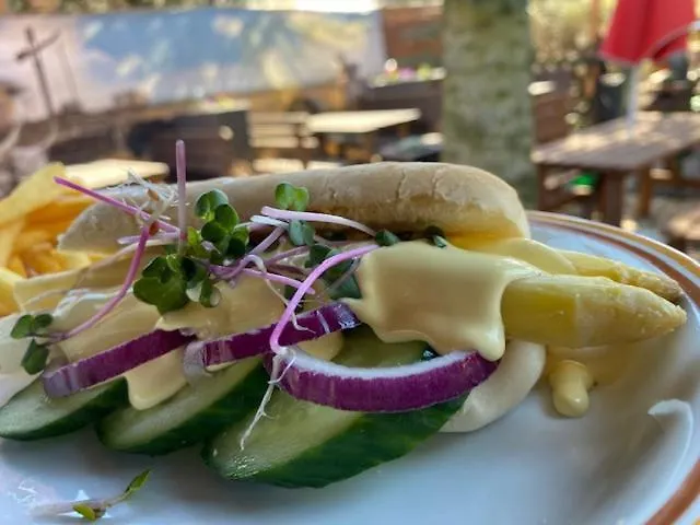 فندق Zum Ziehbrunnen 3*