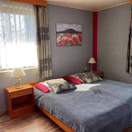 Zum Ziehbrunnen Otel 3*